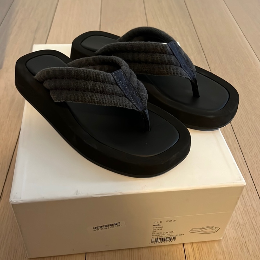 The Row Ginza Denim Thong sandals 39